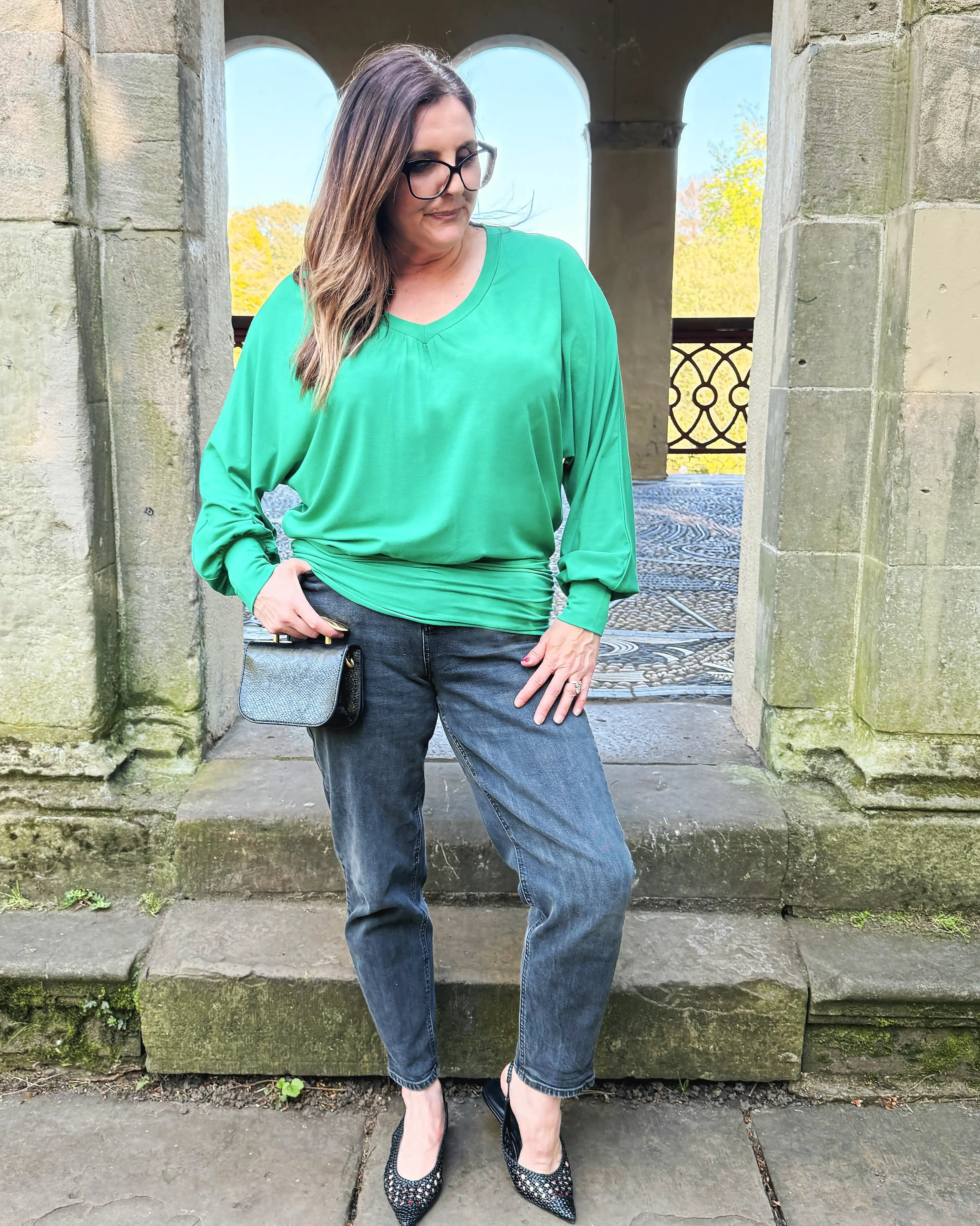 Vivienne Ruched Batwing V Neck - Emerald