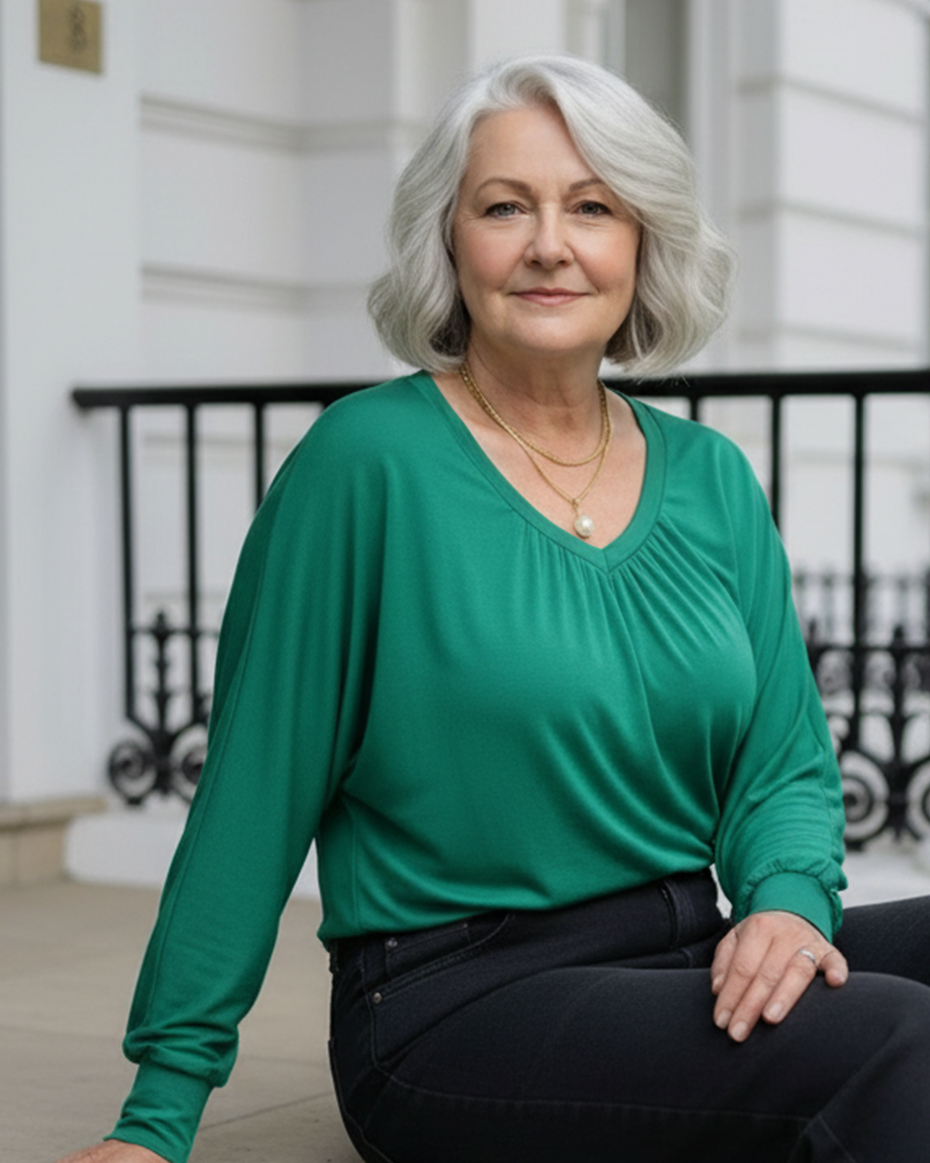 Vivienne Ruched Batwing V Neck - Emerald