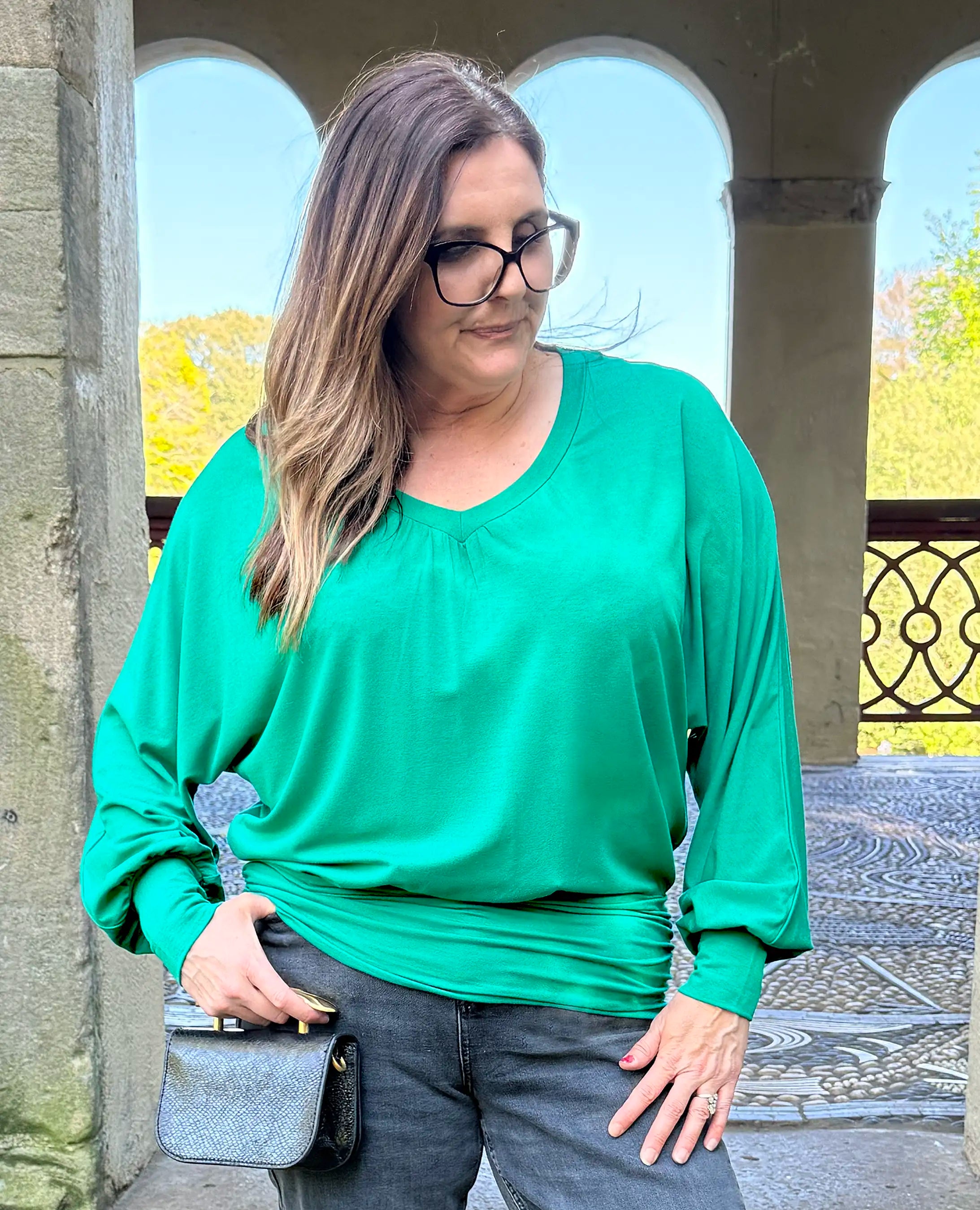 Vivienne Ruched Batwing V Neck - Emerald