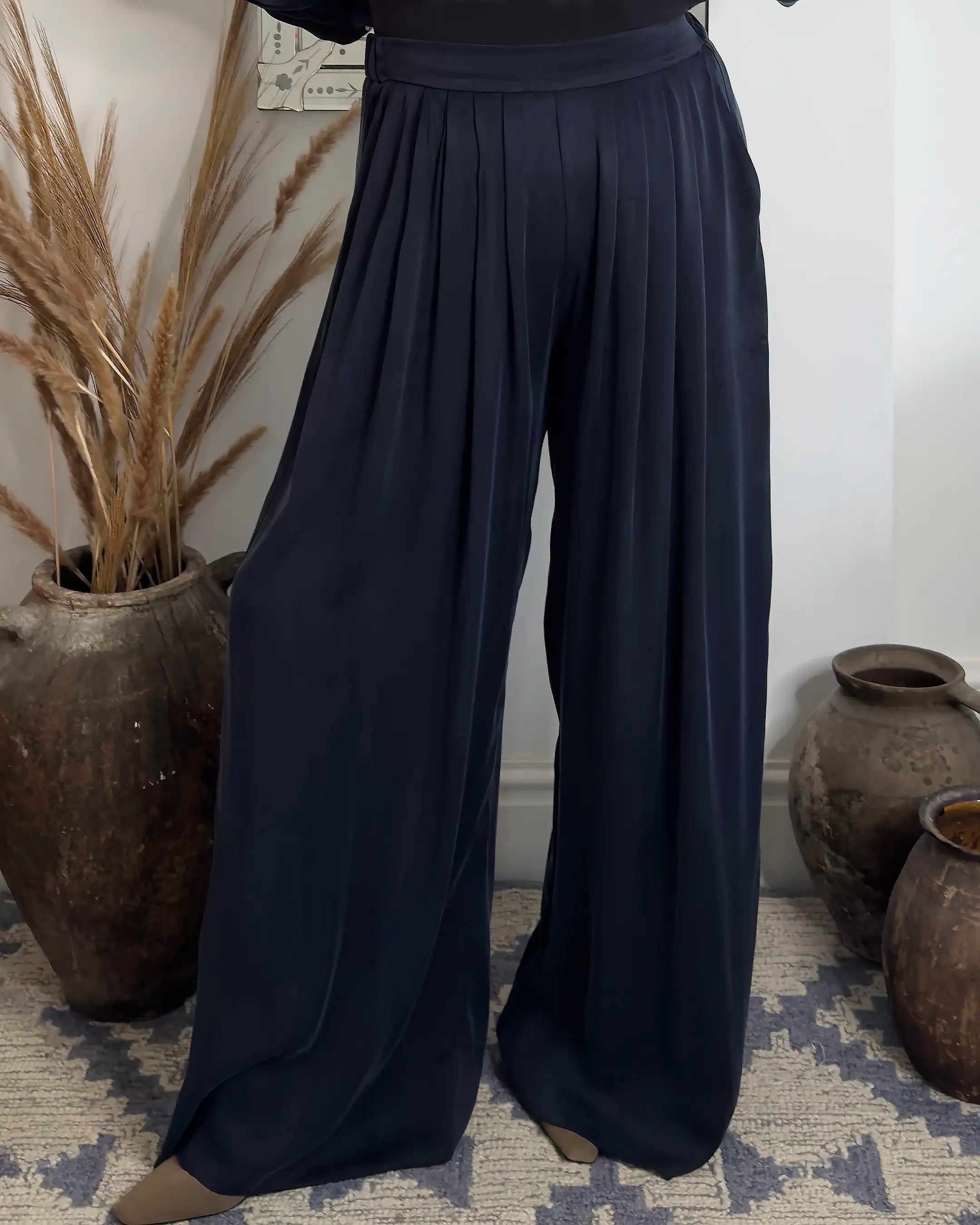Portofino Pleated Wide Leg Cupro Trouser - Navy