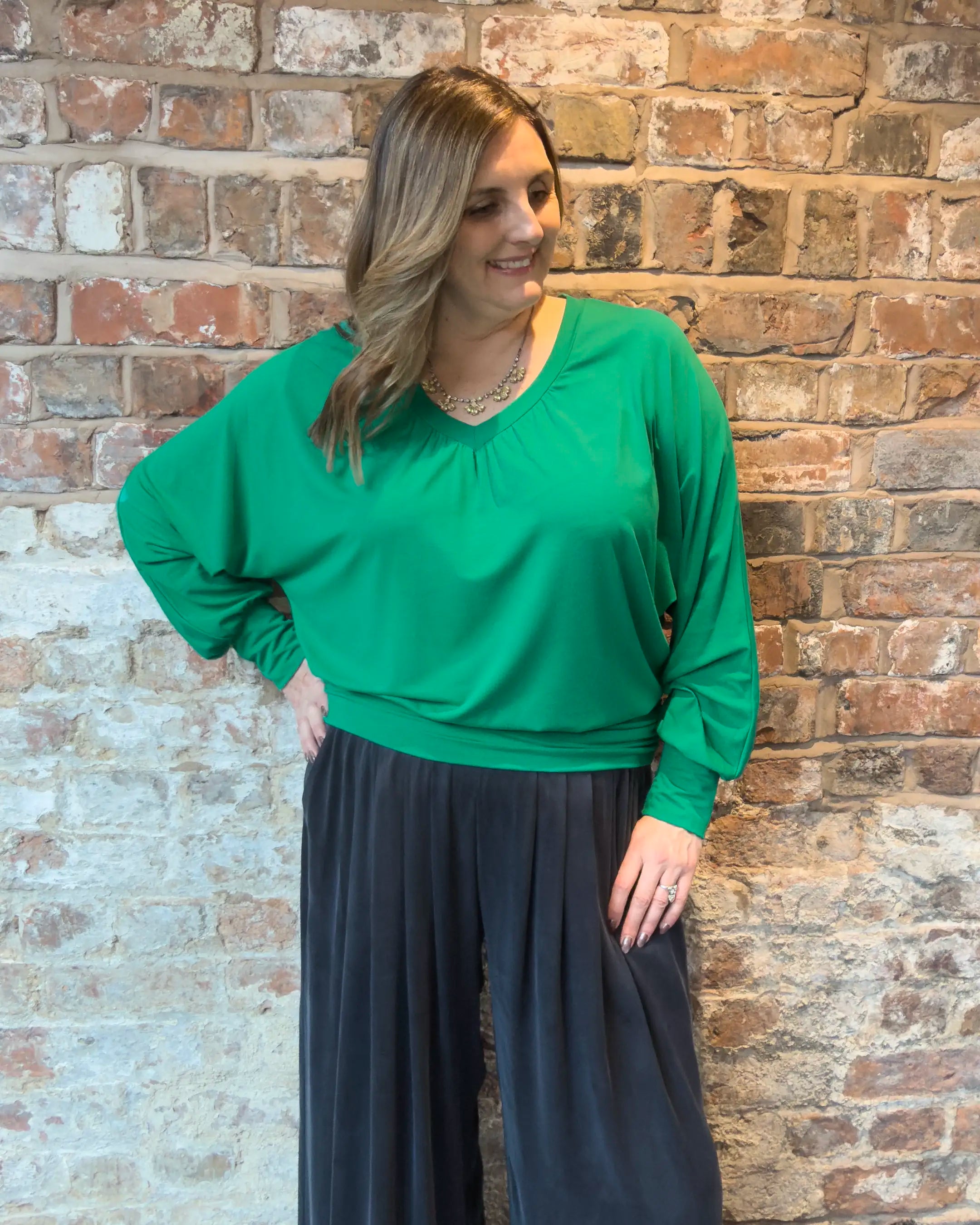 Vivienne Ruched Batwing V Neck - Emerald