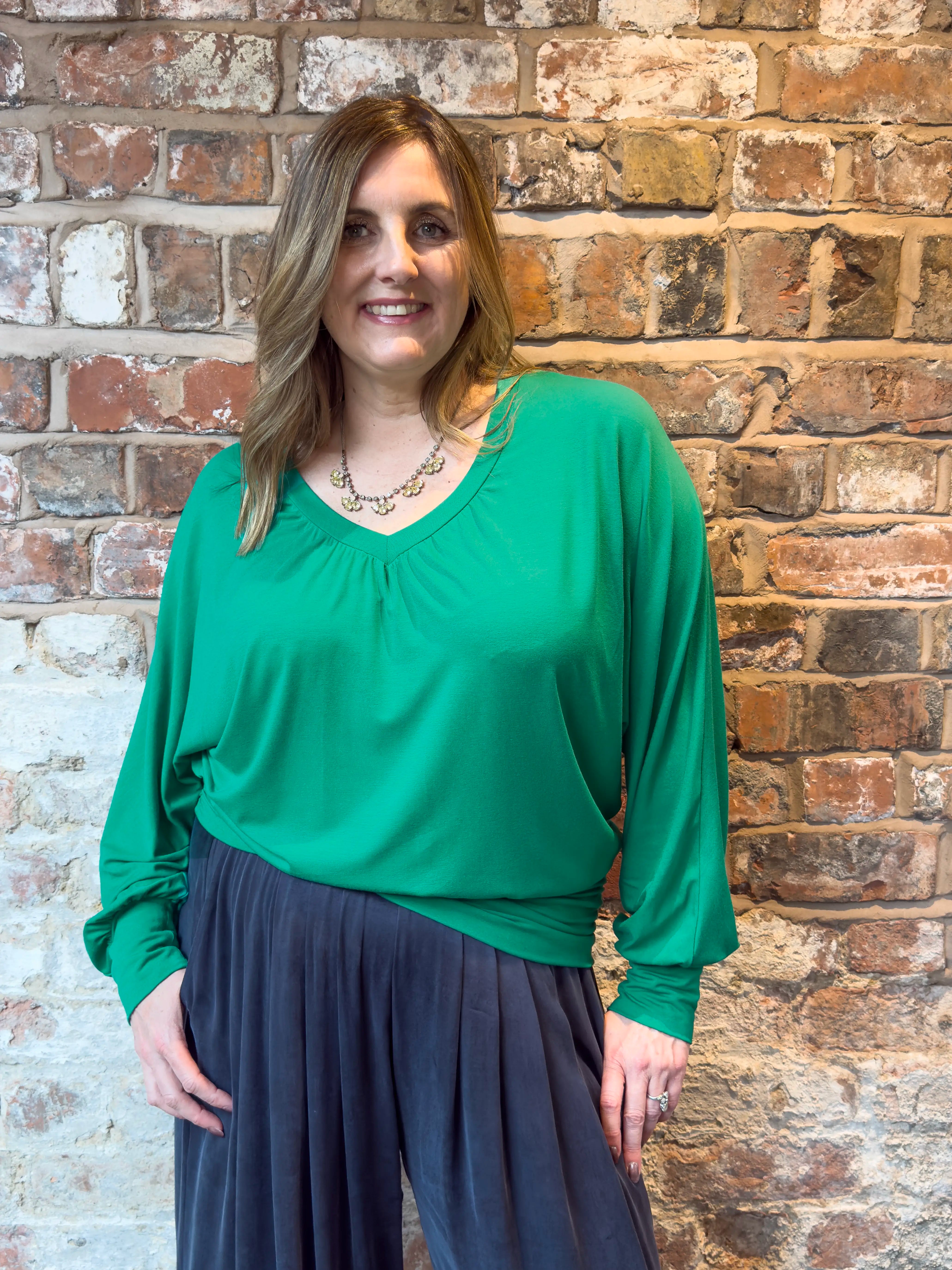 Blusa relajada con mangas murciélago de Aimee